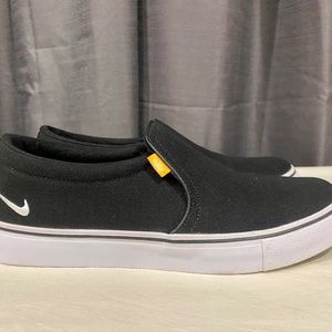 Women's Nike Court Royale Alternate Closure Slip